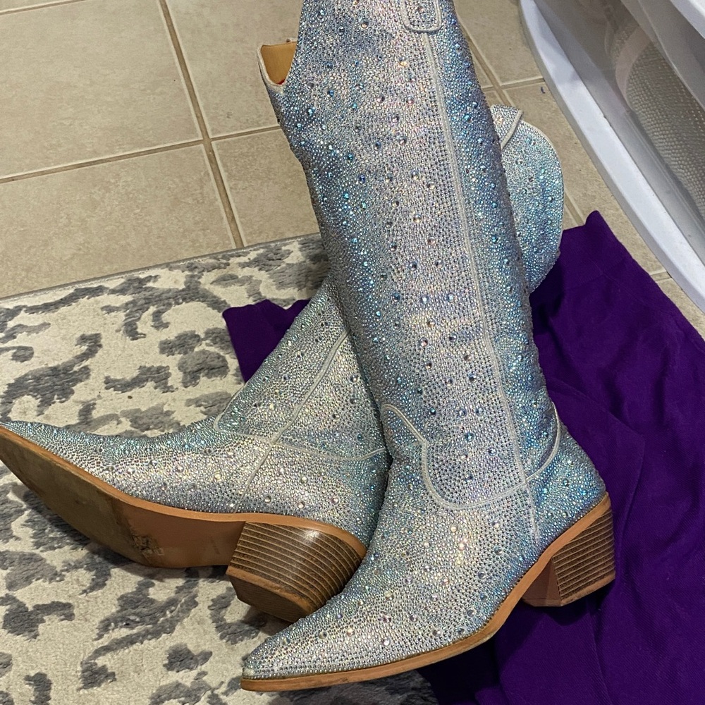Source Unknown Sparkling Silver Heeled Boots - image 5